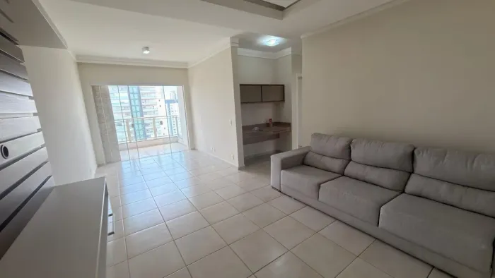 Apartamento com 3 dormitórios para alugar, 95 m² por R$ 4.915/mês - Parque Campolim - Soro