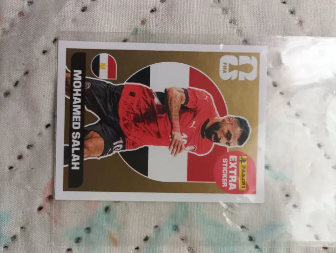 ?VENDO FIGURINHA OURO DO MOHAMED SALAH ?