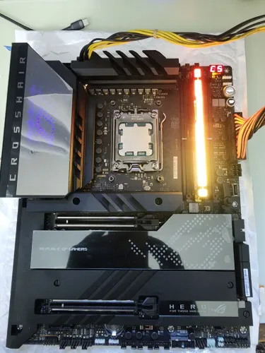 Rog Crosshair X670e Hero
