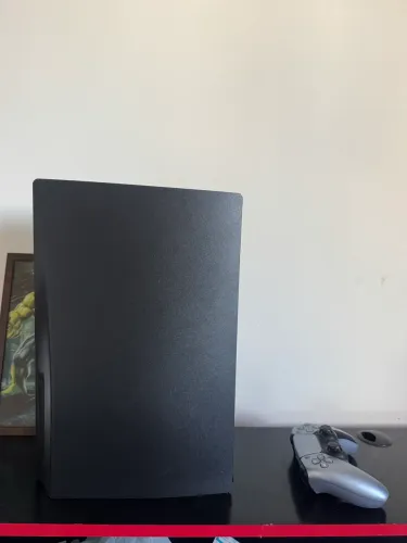 Ps5 slim com mídia físico 825 go! Vem com RdR2