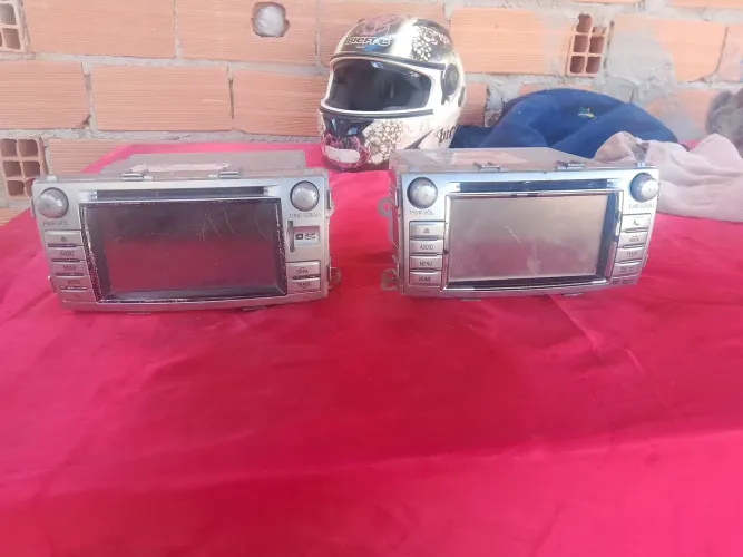 Vendo Central Multimidia Toyota Hilux/SW4 Funcionando Perfeitamente 150,00 R$