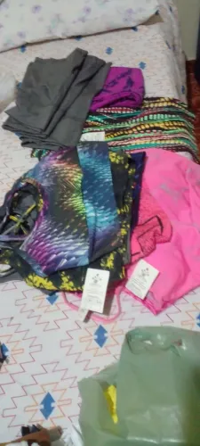 Lote roupas academia novas