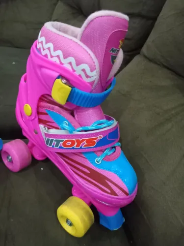 Venda de patins semi novo