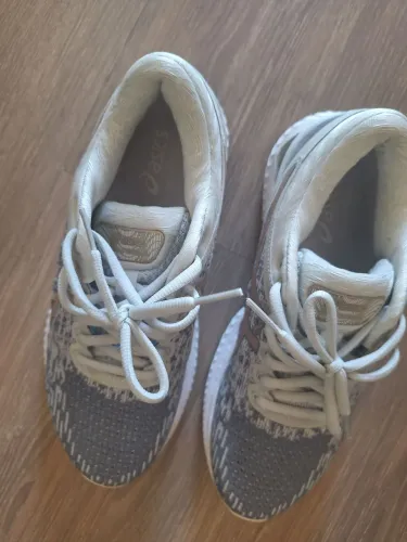 Tênis asics nimbus original