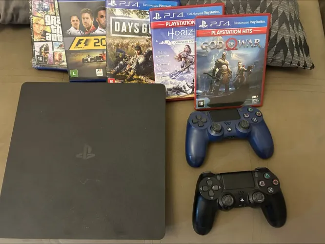 Vendo PS4 em ótimo estado.
