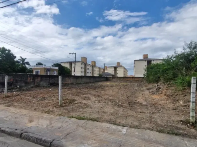 Terreno 717m² em Condomínio - Pachecos