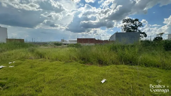 Terreno à venda, Jardim Colombo (Distrito São Domingos), Maringá, PR