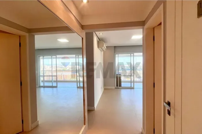 REMAX aluga apartamento com 119 m², 3 quartos (1 suíte), varanda gourmet, ar-condicionado