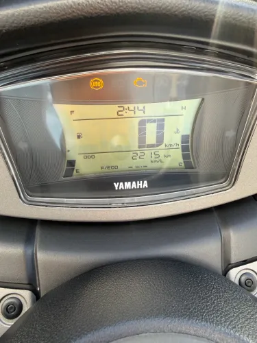 Nmax 160 com baixo km!!