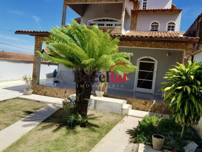 Casa de rua : / Residencial / Bela Vista