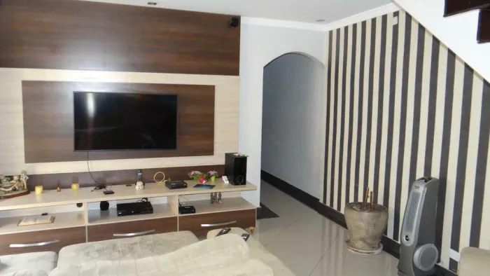 Casa em Rua Vito Lilla - Vila Augusta - Guarulhos/SP