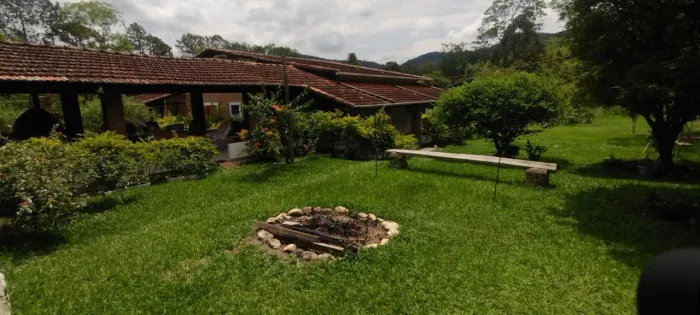 Fazenda, 113 Hectares com Luxuosa Casa Sede e Ampla Área de Lazer em Guaratinguetá - SP.