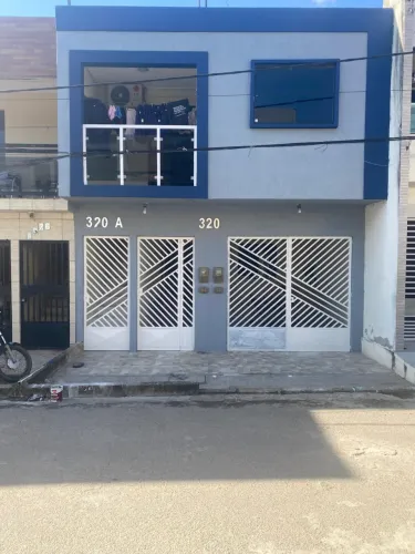 Vendo casa em lagoa redonda por trás do posto de saúde 