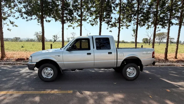 Ford Ranger XL 2.8 8V 135cv 4X2 CD TB Diesel 2002