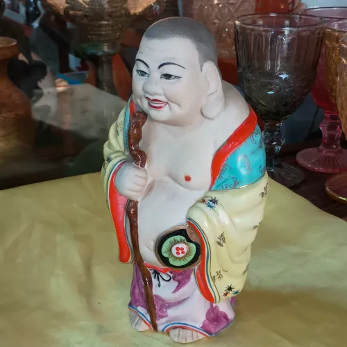Buda da prosperidade em cerâmica pintado a mão 20cm