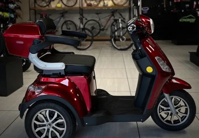 Triciclo Elétrico EKO-10