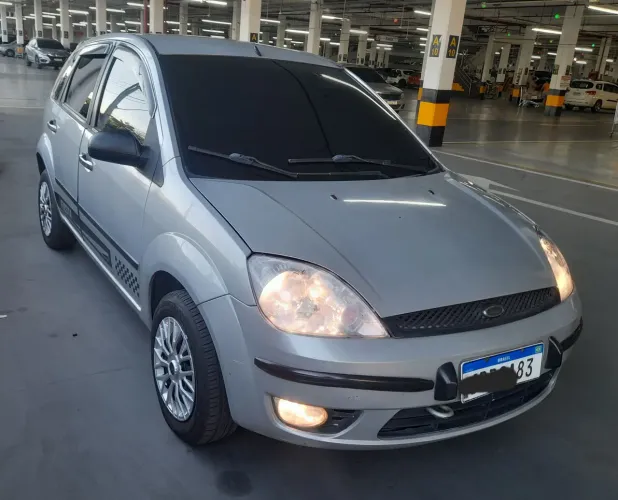 Ford Fiesta Class 1.6 8V 98cv 5P 2004