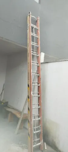 Escada em fibra 