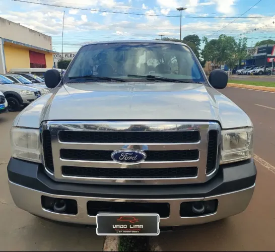 Ford F-250 XLT 4.2 180cv CD TB Diesel 2004