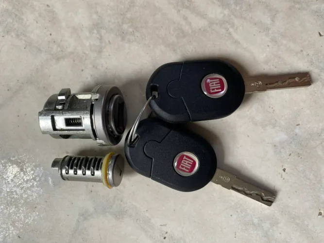 Jogo de Cilindros Fiat Novo Uno Original  com 2 Chaves