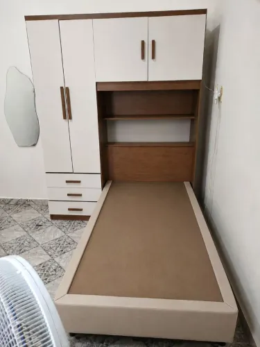 Guarda roupa solteiro com base de cama box