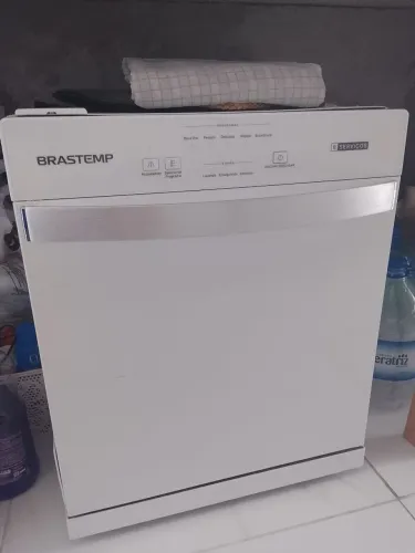 Lava louça Brastemp novinha