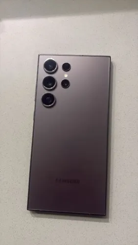 Galaxy S24 ultra em perfeito estado. Pra vender rápido! 