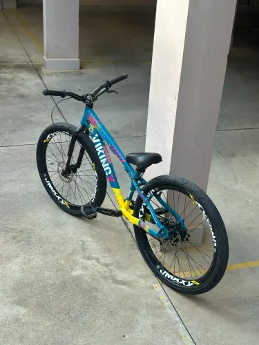     Bicicleta Aro 26 Completa, Sem Detalhes - R$ 4.200