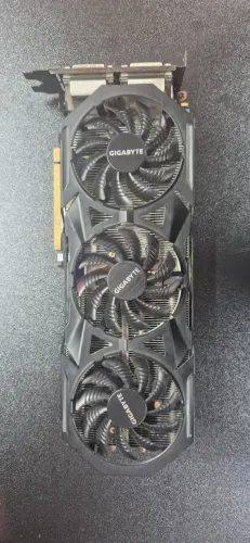 Placa de Vídeo GTX 980 4GB Gigabyte Windforce 3X