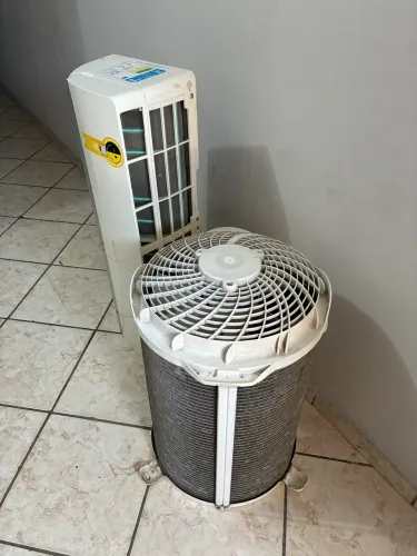 Ar Condicionado Springer 12.000 BTUs