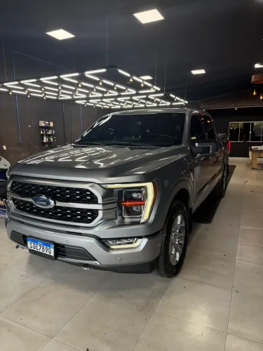 Ford F-150 Platinum 4X4 5.0 V8 2023