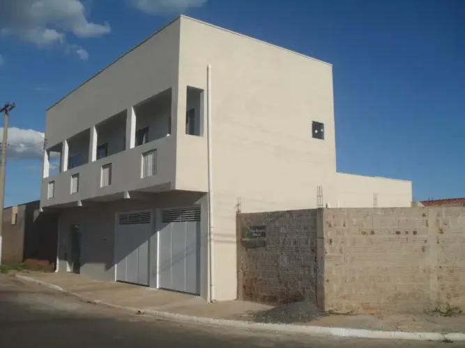 Sobrado em Pederneiras, São Paulo.