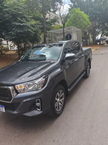 Toyota Hilux CD SRV 4X4 2.8 TDI Diesel Aut. 2020