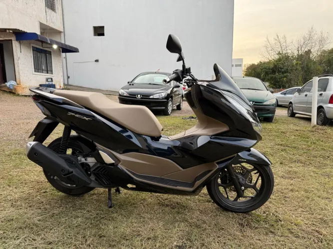 Honda PCX 160 DLX ABS 2025 - Azul Perolizado | Apenas 3.000 km