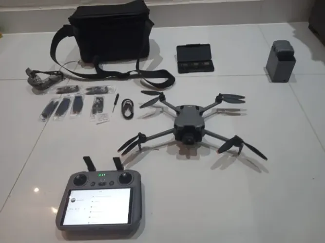 Drone DJI Mini 5 Pro Fly More Combo Plus (Com tela) BR