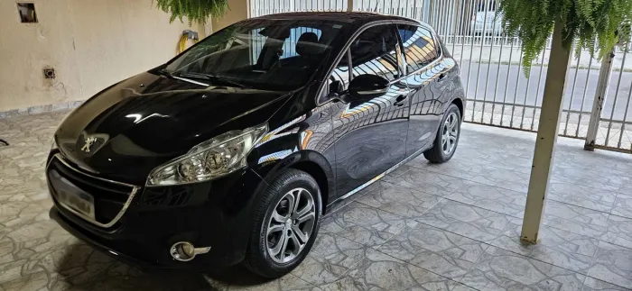 Peugeot 208 Griffe 1.6 Flex 16V 5P Mec. 2014