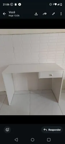 Mesa de estudo/manicure 