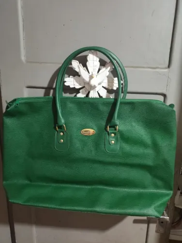 Bolsa vintage grande weekend verde *Dior perfumes