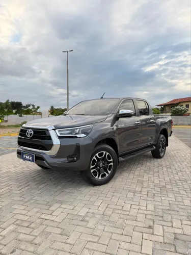 Toyota Hilux CD SRV 4X4 2.8 TDI Diesel Aut. 2025