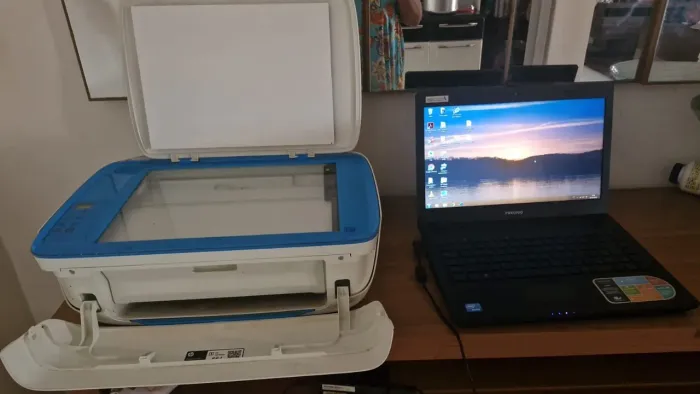 Notebook positivo e impressora hp