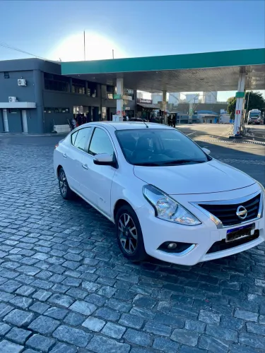 Nissan Versa SL 1.6 16V Flexstart 4P Mec. 2017
