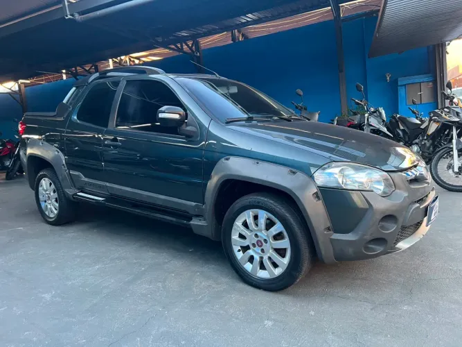 Fiat Strada Adventure1.8/ 1.8 Locker Flex CD 2014