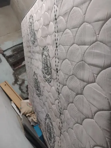 Vendo colchão de casal ortopédico, em perfeitas condições. Número para *)