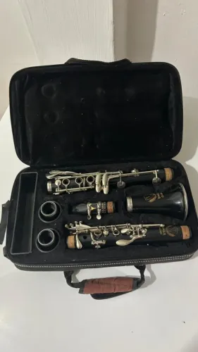 Clarinete/Clarineta EAGLE CL04N