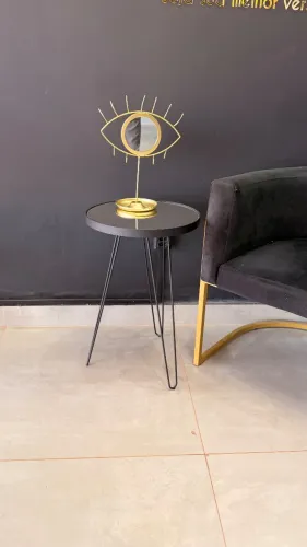 Mesa lateral tripé