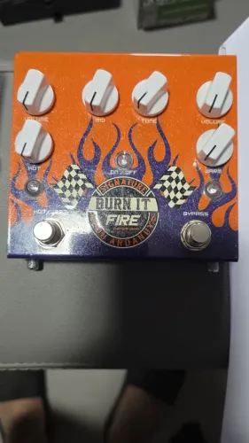 Pedal Burn It Fire - Signature Edu Ardanuy - Custom Shop, marshall in a box _