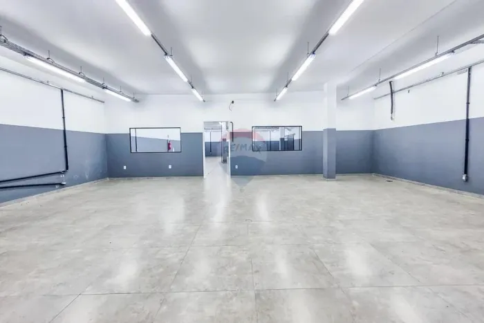 Locação Galpão 257m2 Reformado no Distrito Industrial