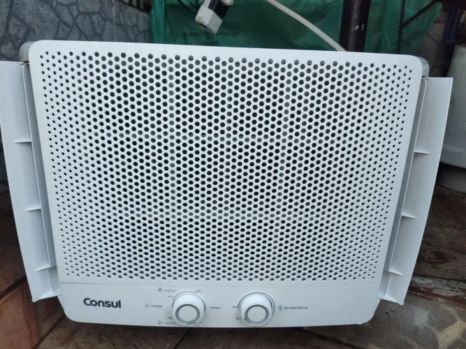 Ar Consul 10 BTUs 110 volts semi.novo lavado hoje 650,00