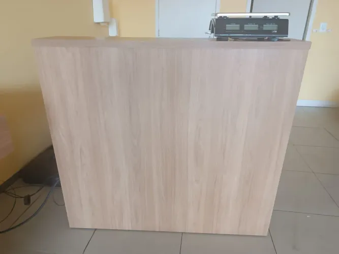 Vende-se balcão caixa 