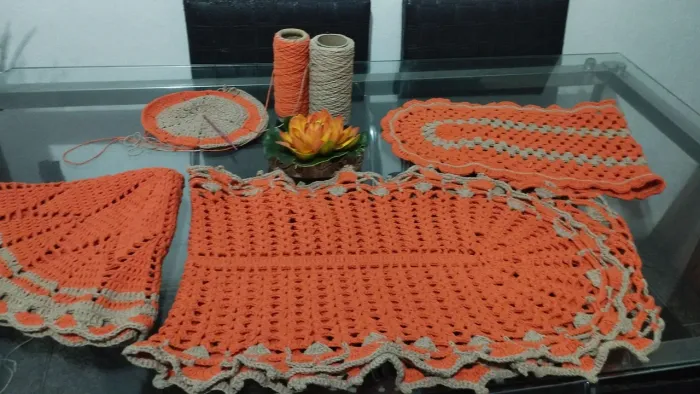 Trilhos de mesa de barbante um redondo dois coloridos entrego campo grande , lugares perto